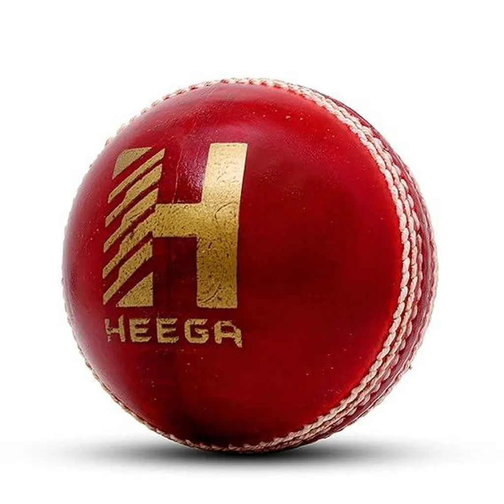 cricket_ball___super_club___4pc___red_image_2.webp