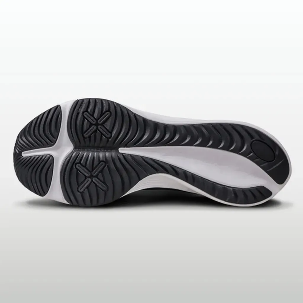 nivia_hawks_2.0_training_shoes_with_duofoam_midsole_and_breathable_mesh_upper_image_2.webp