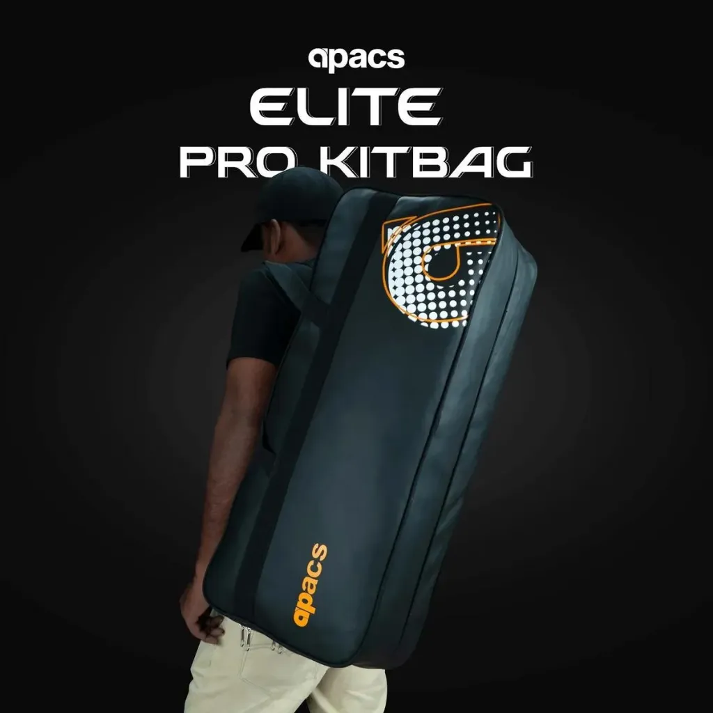 Apacs Pro Elite Badminton Kitbag with Double Compartments and Thermal Insulation